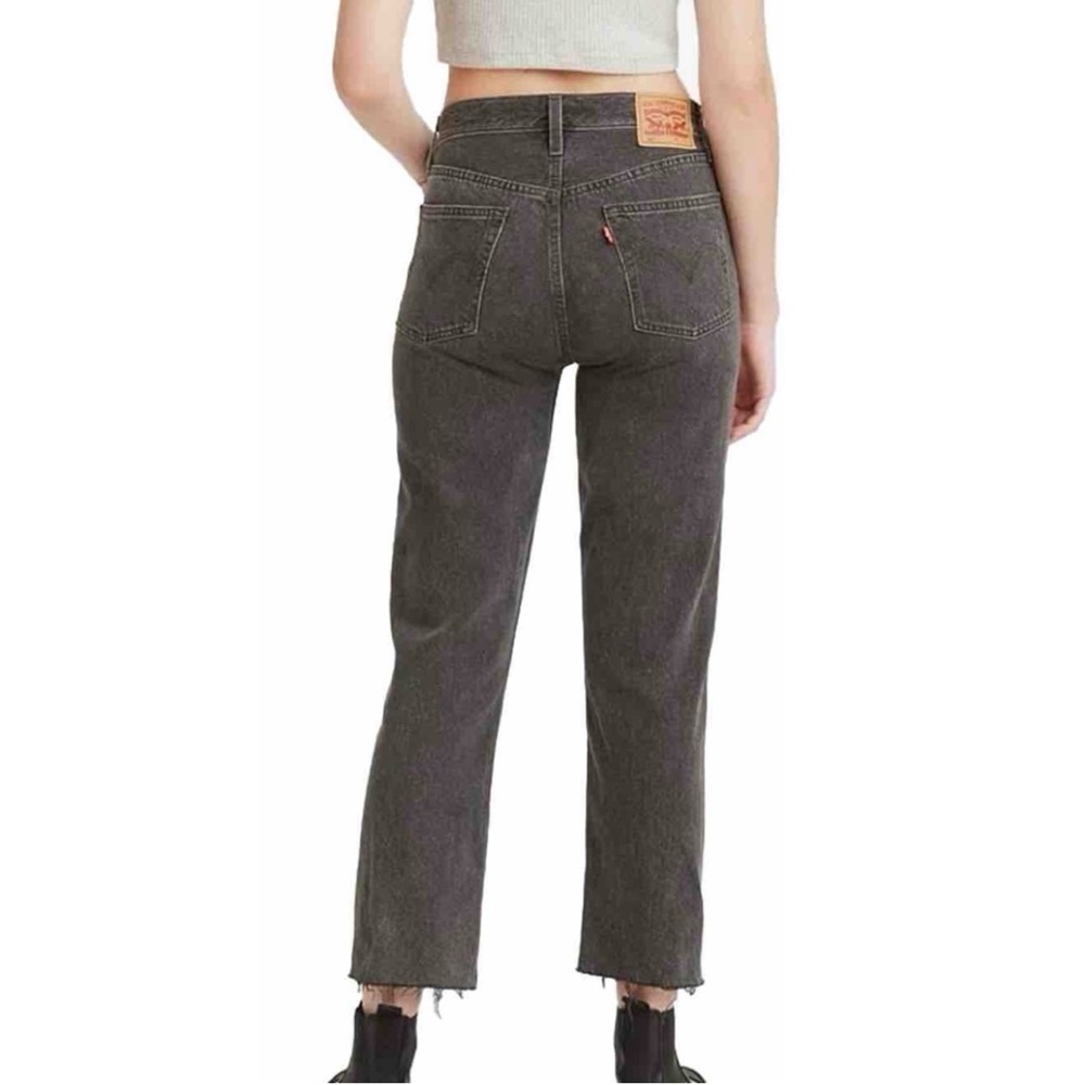 NWT Levi’s 501 Cropped Jeans High Rise Straight Button Fly size 4 or 12 New $80 - Picture 5 of 13